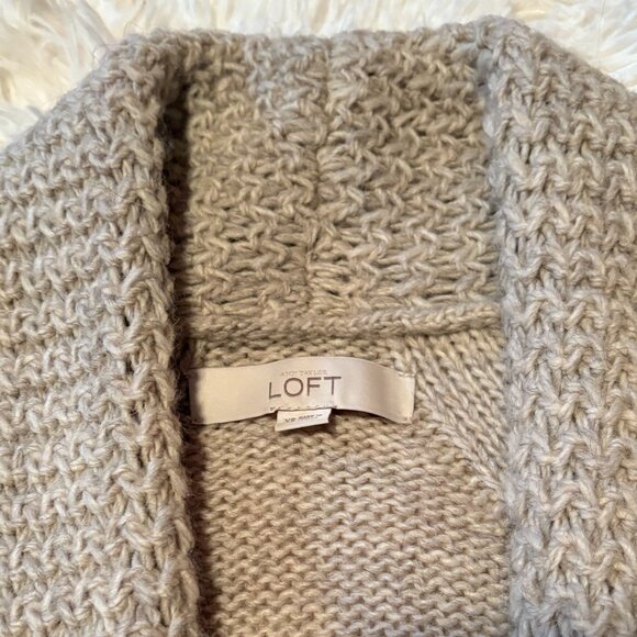Loft Beige V Neck Sweater XS - Picture 2 of 7